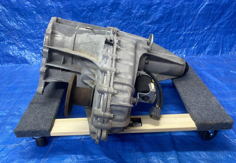2017-2019 FORD F250 6.7L 6R140 TRANSMISSION 4X4 TRANSFER CASE FLAGE YOKE 56K OEM