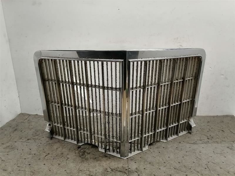 Grille Upper Fits 72 GRAND PRIX 922048