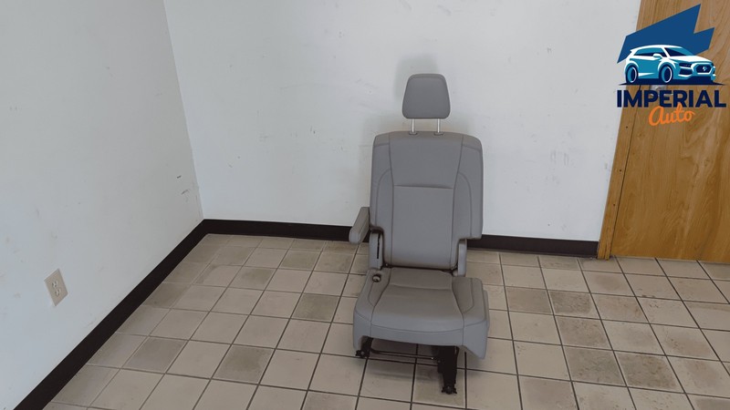 2017-2018 Toyota Highlander Rear 2 Row Left Driver Seat Assembly OEM