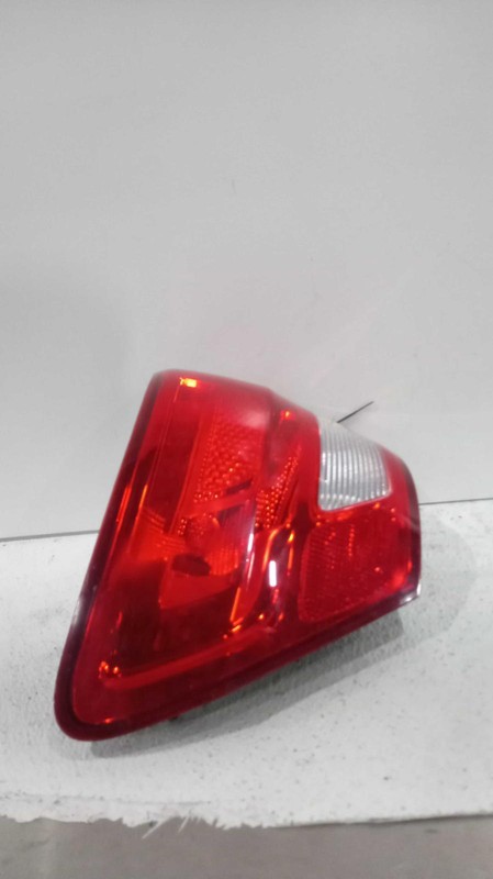 Used Right Tail Light Assembly fits: 2013 Jeep Grand cherokee quarter panel moun