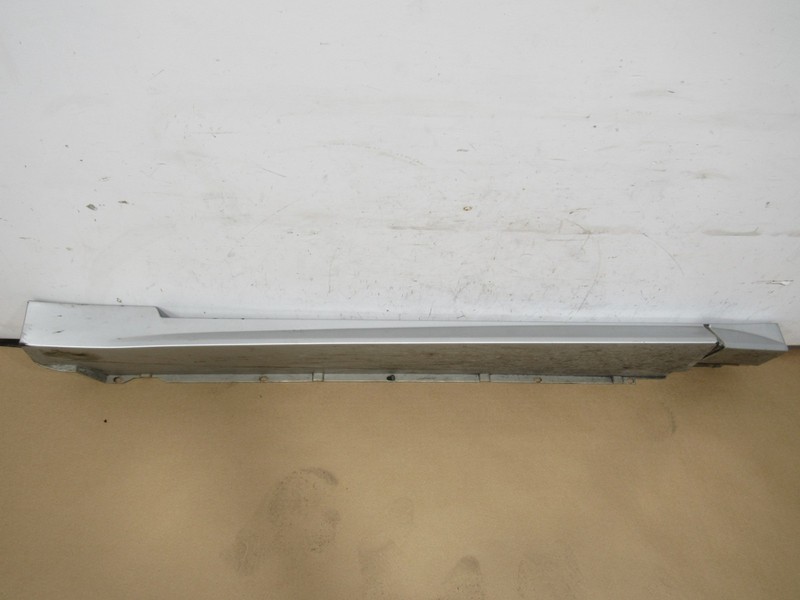 99-04 Ford Mustang GT 1999 Convertible Right Rocker Skirt Cover Trim Panel ;