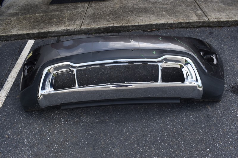 2014-2016 Jeep Grand Cherokee Front Bumper Cover P/N 1WL30TRM OEM