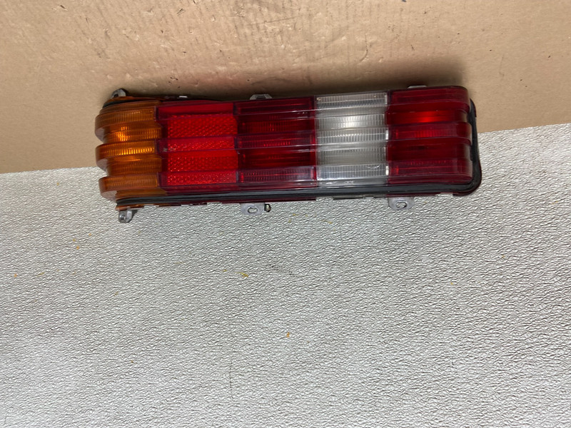 1977-1985 Mercedes-Benz W123 240D Left Driver LH Side Tail Light OEM AB5971 LK