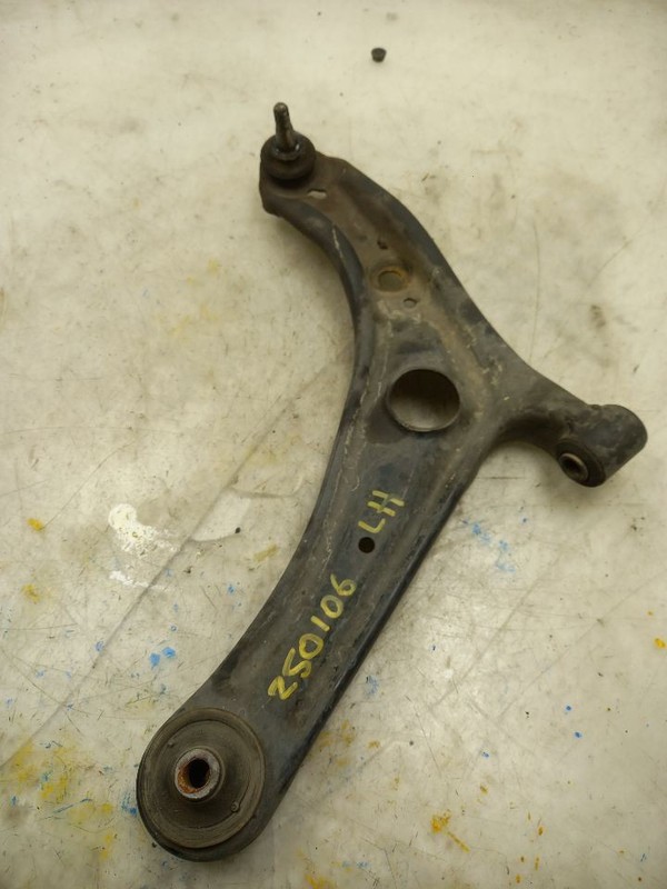 04 05 06 SCION XA FRONT DRIVER LEFT LOWER CONTROL ARM