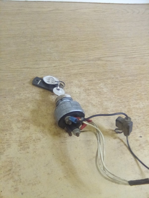 2006 Western Star/Pollak 192-3 Ignition Switch W/Key