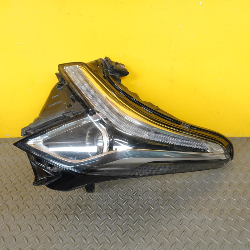 2017-2019 CADILLAC XT5 Front Left Headlight Headlamp Assembly Oem 23386128