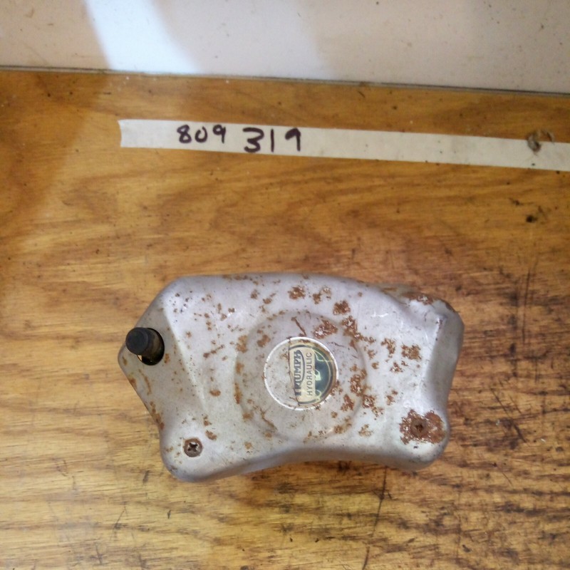 Triumph Disc Brake Calipers Lockheed DA22768 w/cover