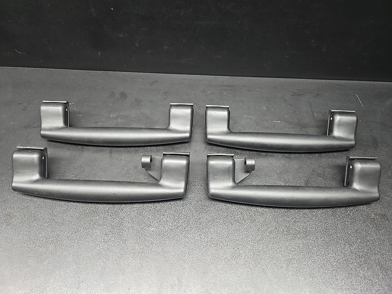 M156 Maserati 14-17 Quattroporte Roof Grab Handle Set Of Four Black