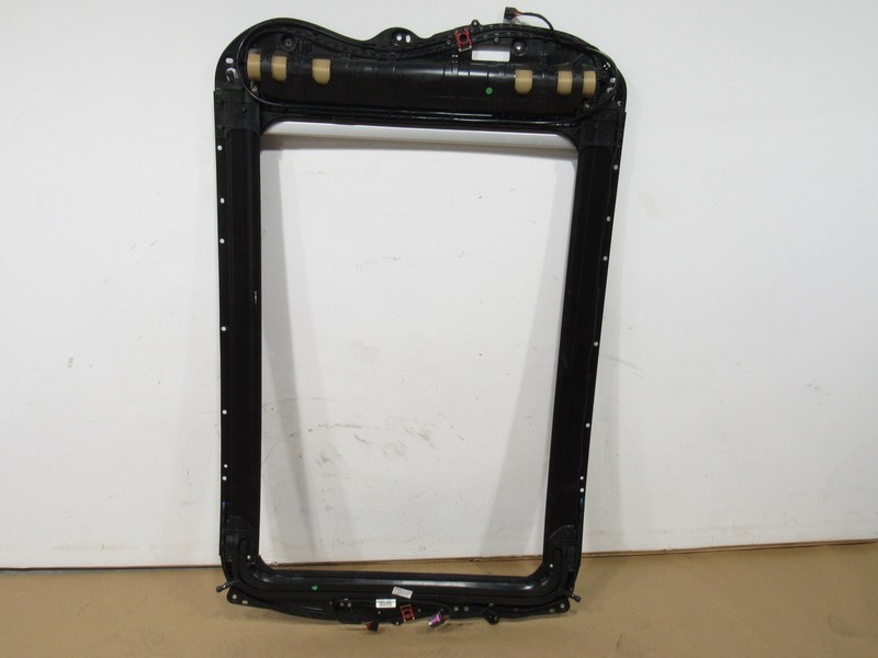 15-18 Porsche Macan 2015 Panoramic Sunroof Roof Rail Track Frame :A