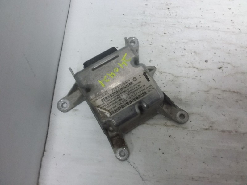 SRS Control Module Middle Of Dash Fits 04-06 WRANGLER 56010533AA