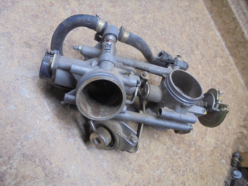 2003 Ducati Monster M600 M 600 Fuel Gas Intake Throttle Body Injection Carb 03