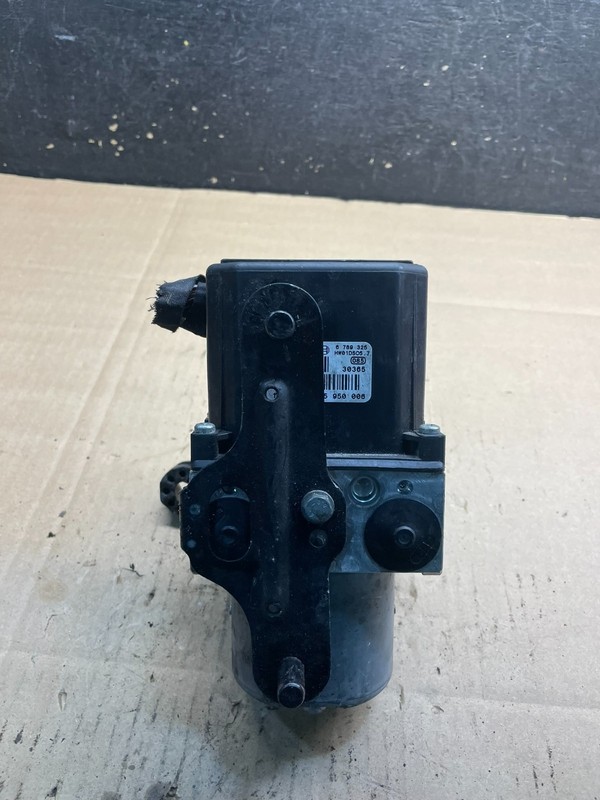 2002-2005 BMW E65 745i 745Li 750LiABS Hydraulic Block OEM W6647 DG