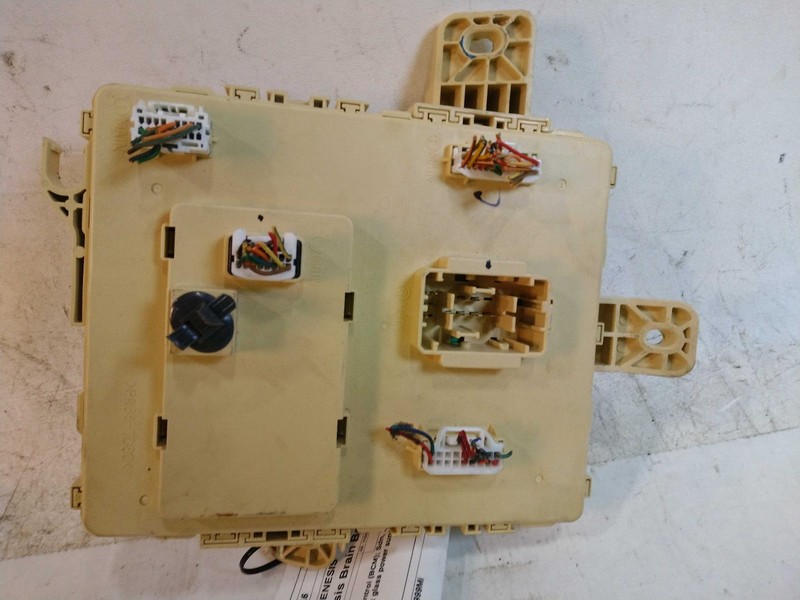 Used Body Control Module fits: 2015 Hyundai Genesis Body Control BCM Sdn body co