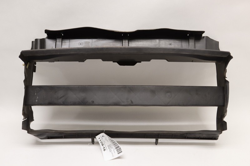 2010-2013 RANGE ROVER SPORT RADIATOR SUPPORT AIR INTAKE DUCT PANEL DEFLECTOR OEM