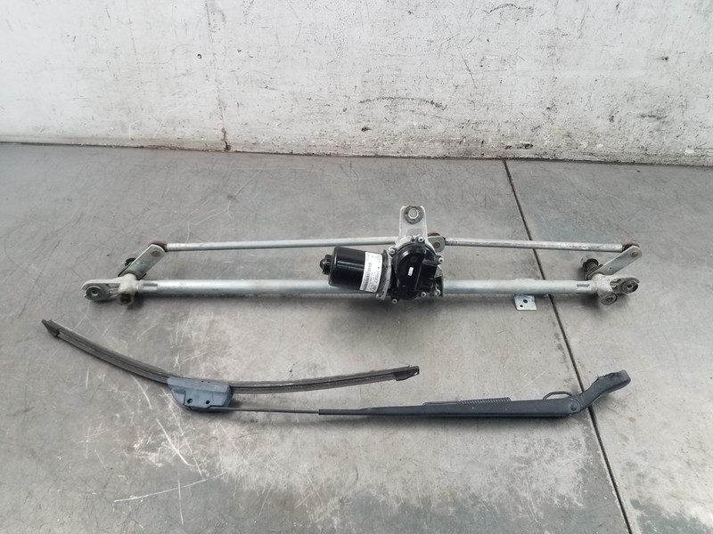 2019 Ford F150 Raptor 4x4 Windshield Wiper Motor / Arms #3737 C2
