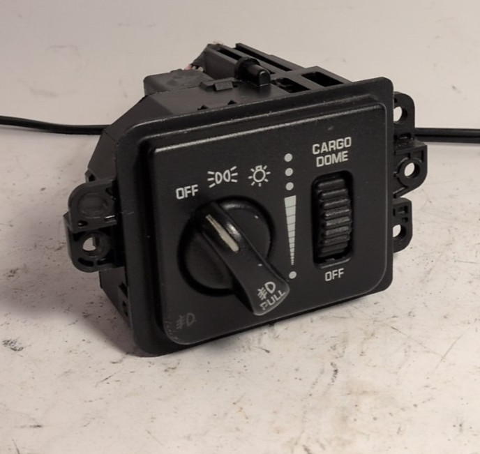 Headlight Switch with Cargo Light without Fog Lights 2001 Dodge Dakota