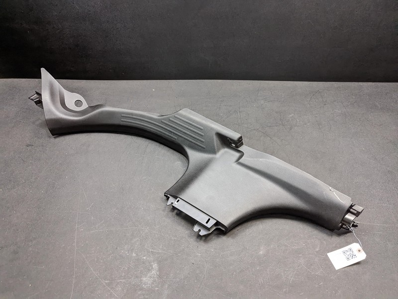 Right B-Pillar Lower Trim Panel 2019 Jeep Renegade 5XB06LXHAA 2015 2016 - 2023 X