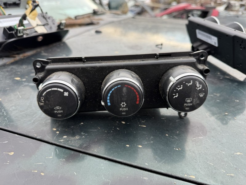 06-09 Avenger Sebring Climate Control Panel HVAC AC Heater P55111937AA OEM