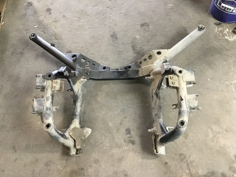 Maserati Coupe GT 2003 Rear Frame Subframe Crossmember 02-06 ; :Y