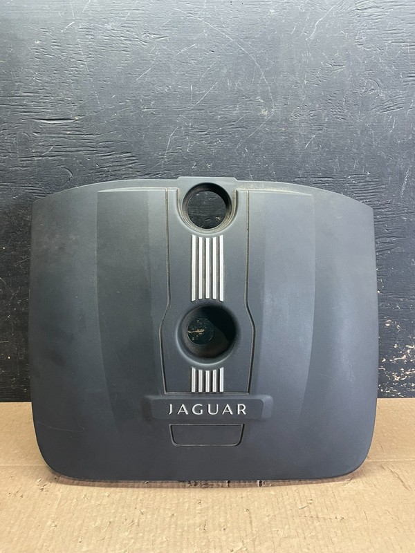 2013-2015 Jaguar XF 2.0L Engine Motor Plate Cover OEM AA6124 DG