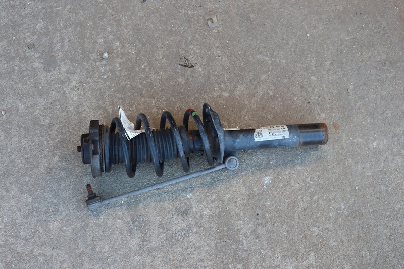 2009-2018 VOLKSWAGEN TIGUAN FRONT LEFT DRIVER SIDE SHOCK STRUT ABSORBER OEM