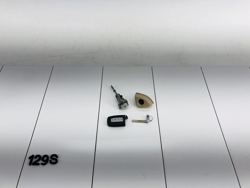 09-14 HYUNDAI GENESIS FRONT LEFT DOOR & GLOVE BOX LOCK CYLINDER W/ KEY SET OEM