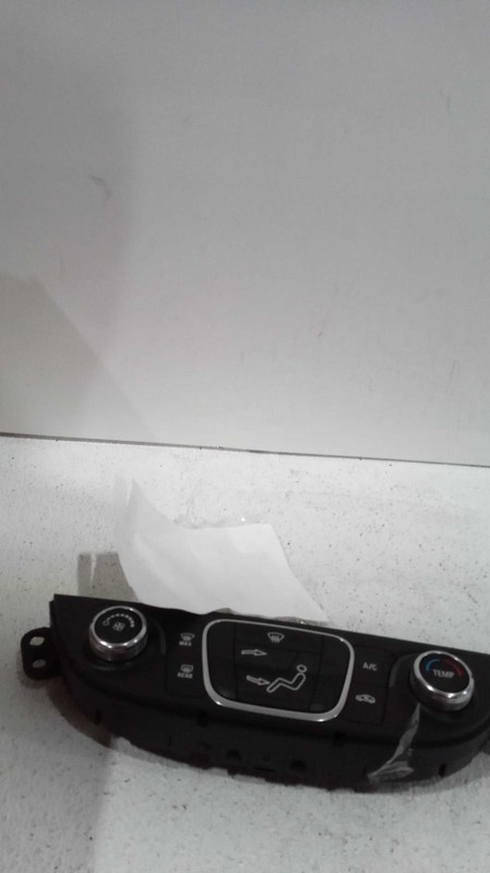 2017 Chevrolet Malibu A/C Selector Switch OEM White 23380123 152K Miles