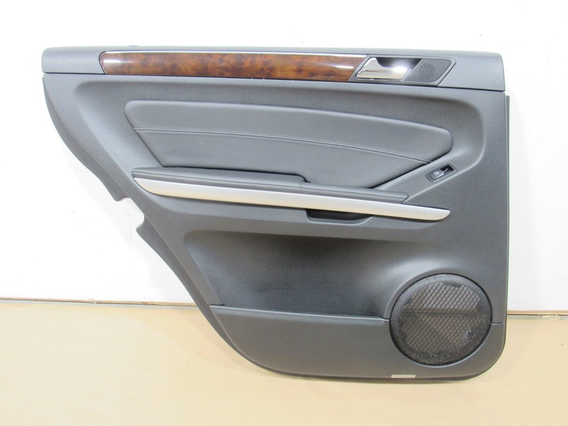 07-12 Mercedes GL550 X164 2011 Rear Left Driver Door Panel Cover Trim |:A
