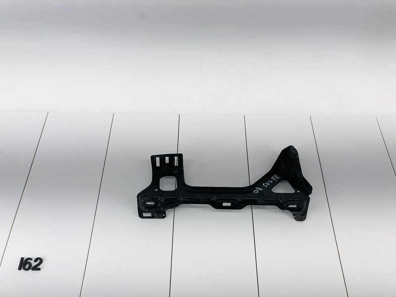 07-14 CHEVROLET SILVERADO RIGHT PASSENGER SIDE HOOD STOP BUMPER BRACKET OEM
