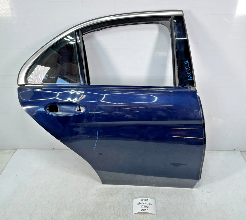 ✅ 2015-2021 OEM Mercedes W205 C300 Rear Right Passenger Door Shell Blue NOTE*