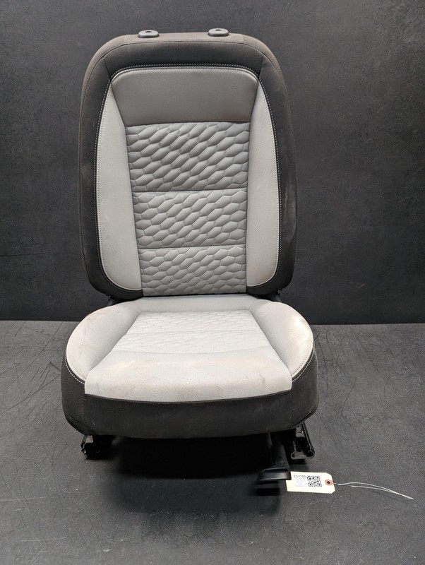Front Right Seat 2019 Chevrolet Equinox 2018 2020 2021 2022 2023