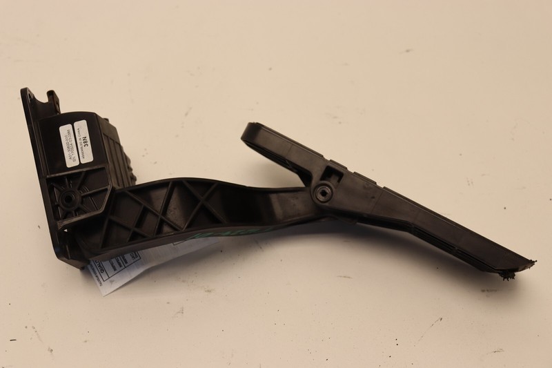 2018-2024 FREIGHTLINER CASCADIA GAS THROTTLE ACCELERATOR PEDAL A01-33822-001 OEM