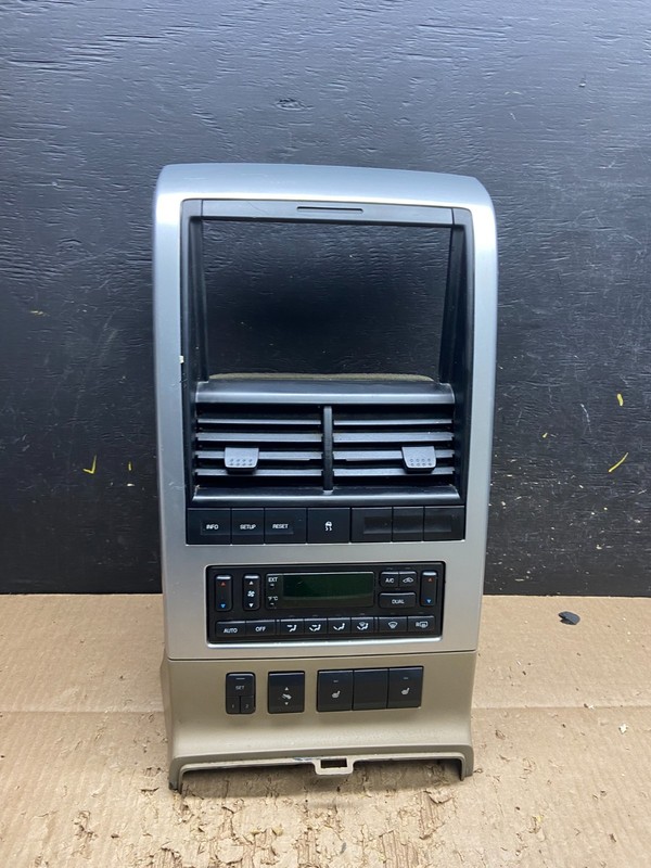 2006 - 2010 Ford Explorer Radio Heater Climate A/C Control BezelTrim V7690 DG