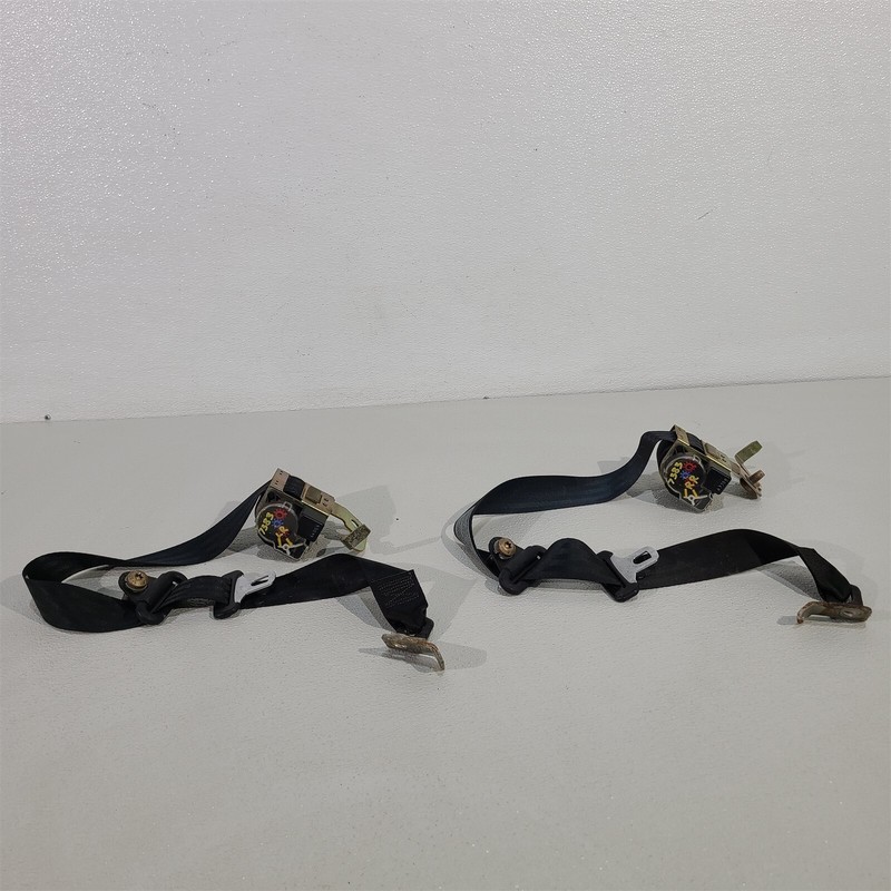94-98 Ford Mustang Gt Coupe Rear Seat Belt Retractor Black Aa7383