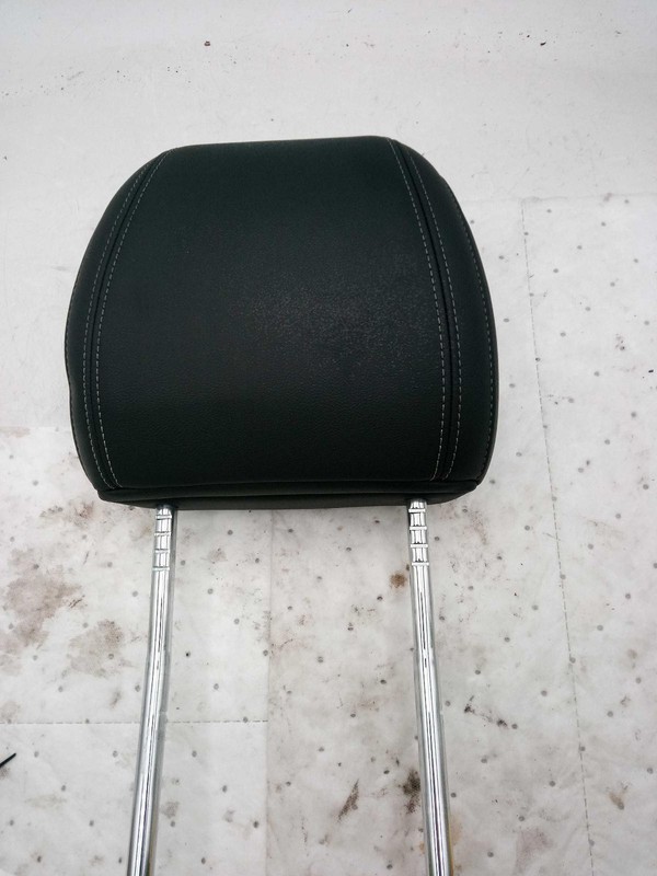 2021 Buick Encore GX Grey Headrest - Used, 40k Miles, OEM Replacement