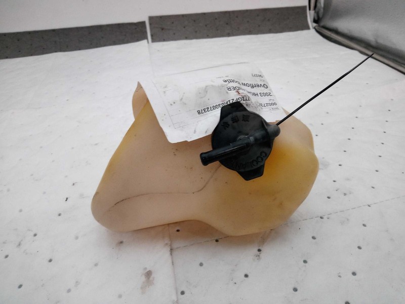 Used Engine Coolant Reservoir fits: 2003 Toyota HighlanderGrade B