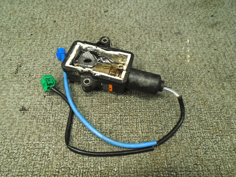 OXYGEN SENSOR W/ COVER 68F-8592A-00-00 YAMAHA 2001 & LATER 150-200 HP OUTBOARD