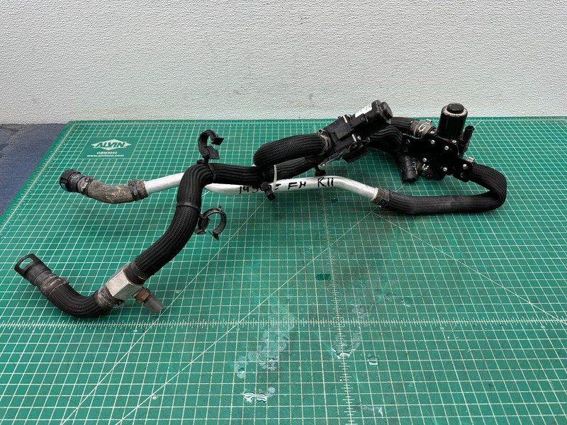 14-15 FIAT 500e ELECTRIC 3-WAY COOLANT WATER PUMP VALVE W/ HOSES SET OEM