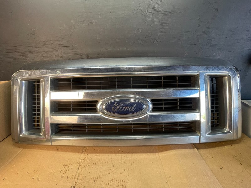 2008 to 2014 Ford Econoline E150 E250 Front Upper Chrome Grill Grille AC5451 DG