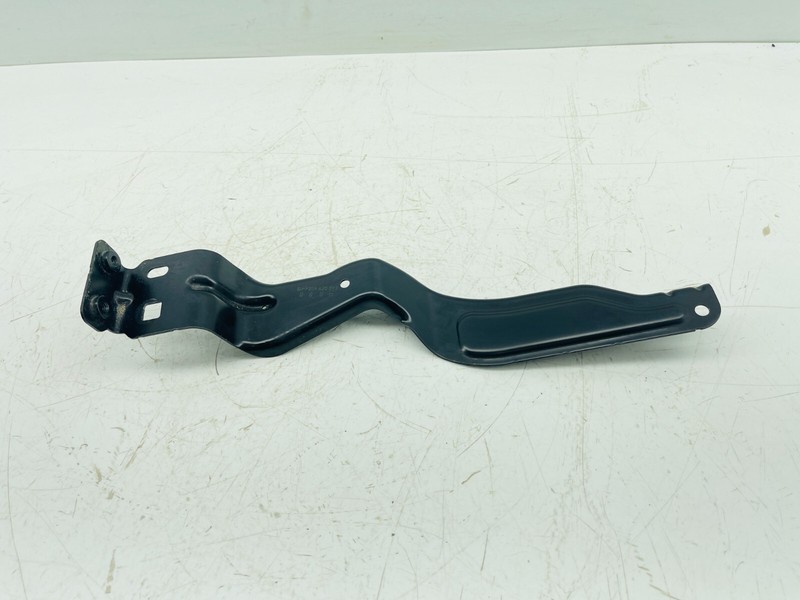 08-15 Mercedes C300 C350 C63 AMG Front left Headlight Support Bracket OEM