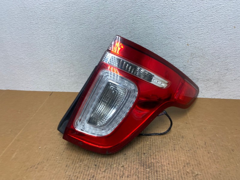 2011-2015 Ford Explorer Police Package Right Passenger Side Tail light AE1500 LK