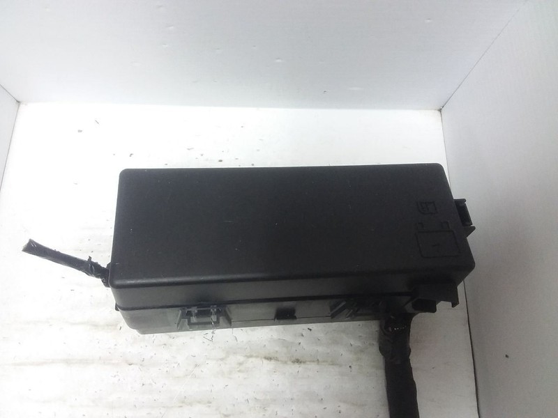 Rear Fuse Junction Box 2018 Chrylers 300 68336913AC