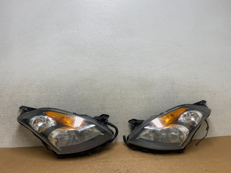 Sedan 2007 2008 2009 Nissan Altima Left+Right Set Headlights V5101 DW