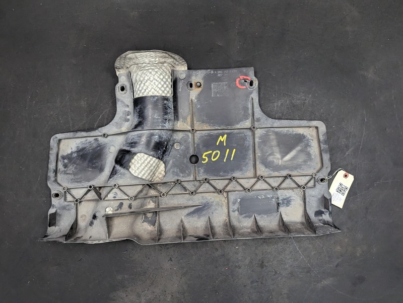 Rear Exhaust Heat Shield 2018 Mercedes CLA250 2463520391 2014 2015 - 2023 X