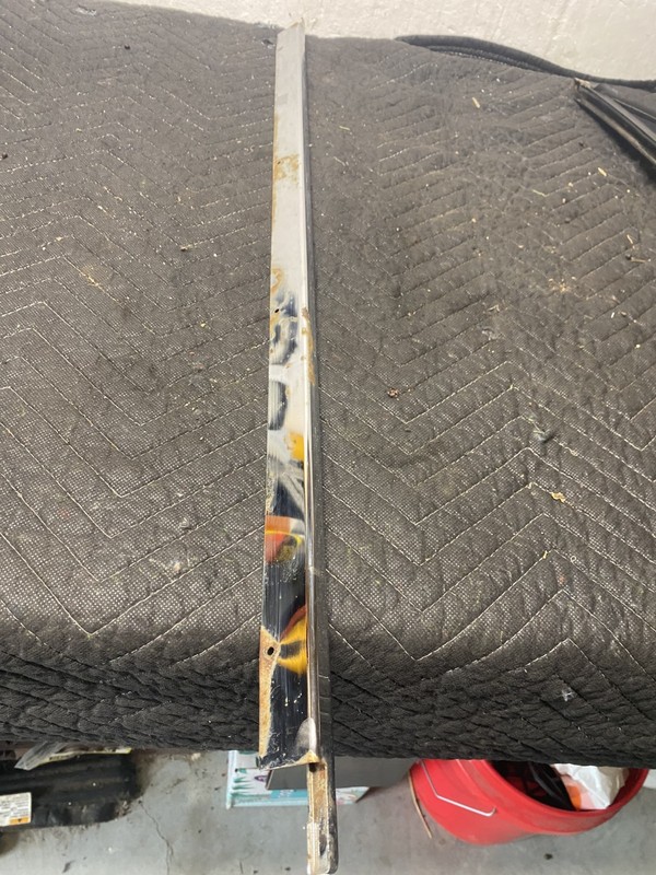 1990 G30 Van Right Front Door Window Trim