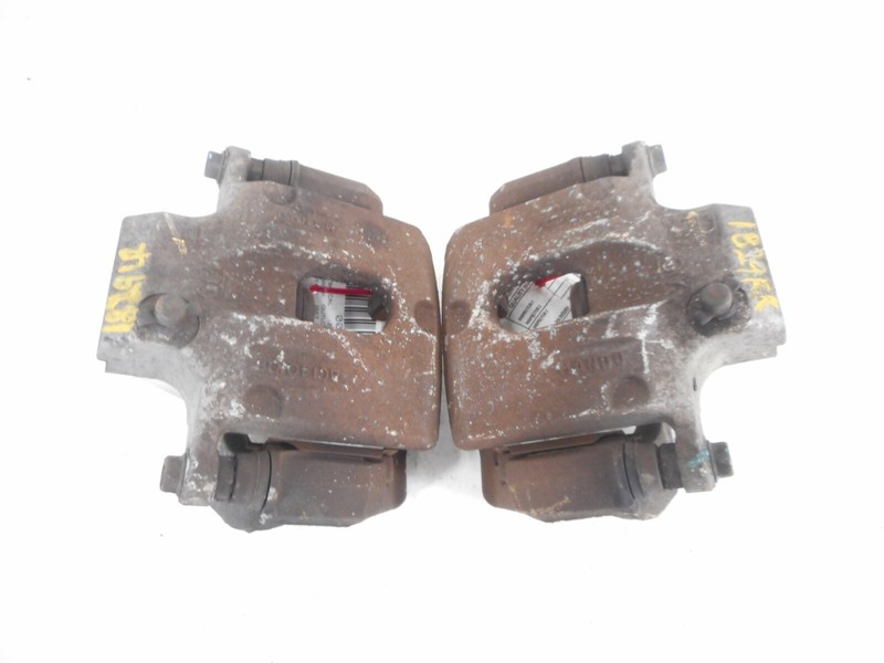 Saturn Outlook Rear Brake Caliper Pair Left Right OEM 2007-2010