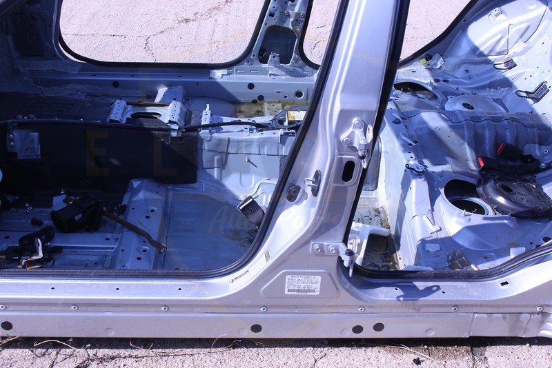 INFINITI Q50 2014 - 2023 DRIVER LEFT CENTER B PILLAR ROCKER PANEL BODY CUT