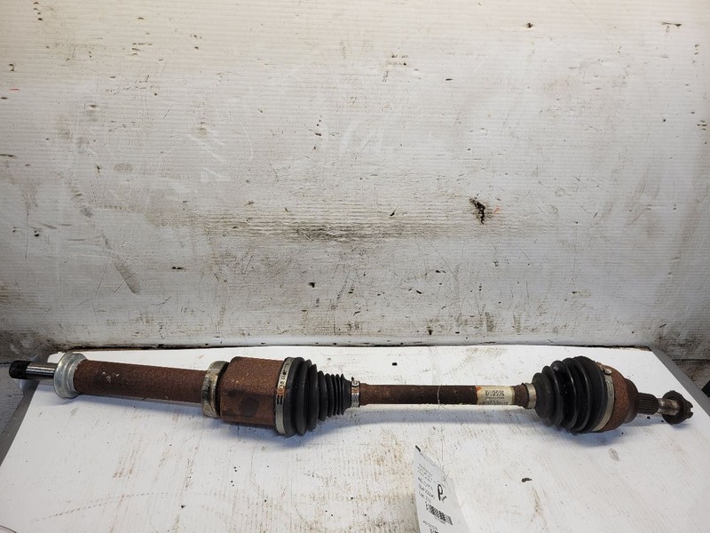 Passenger Axle Shaft Front 2.5L 2WD Fits 13-19 ESCAPE 1529090