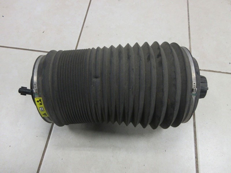 16-22 Jeep Grand Cherokee OEM Rear Left Air Suspension Spring Bag 68258355