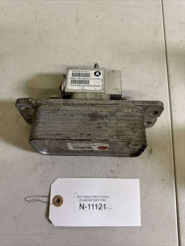 2012-2016 Tesla Model S Battery Chiller & TXV Valve W/O Solenoid OEM 11121 B88